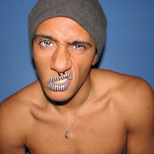 Black & White Stripes Violent Lips (3 Lip Tattoo Sets) - Image 4
