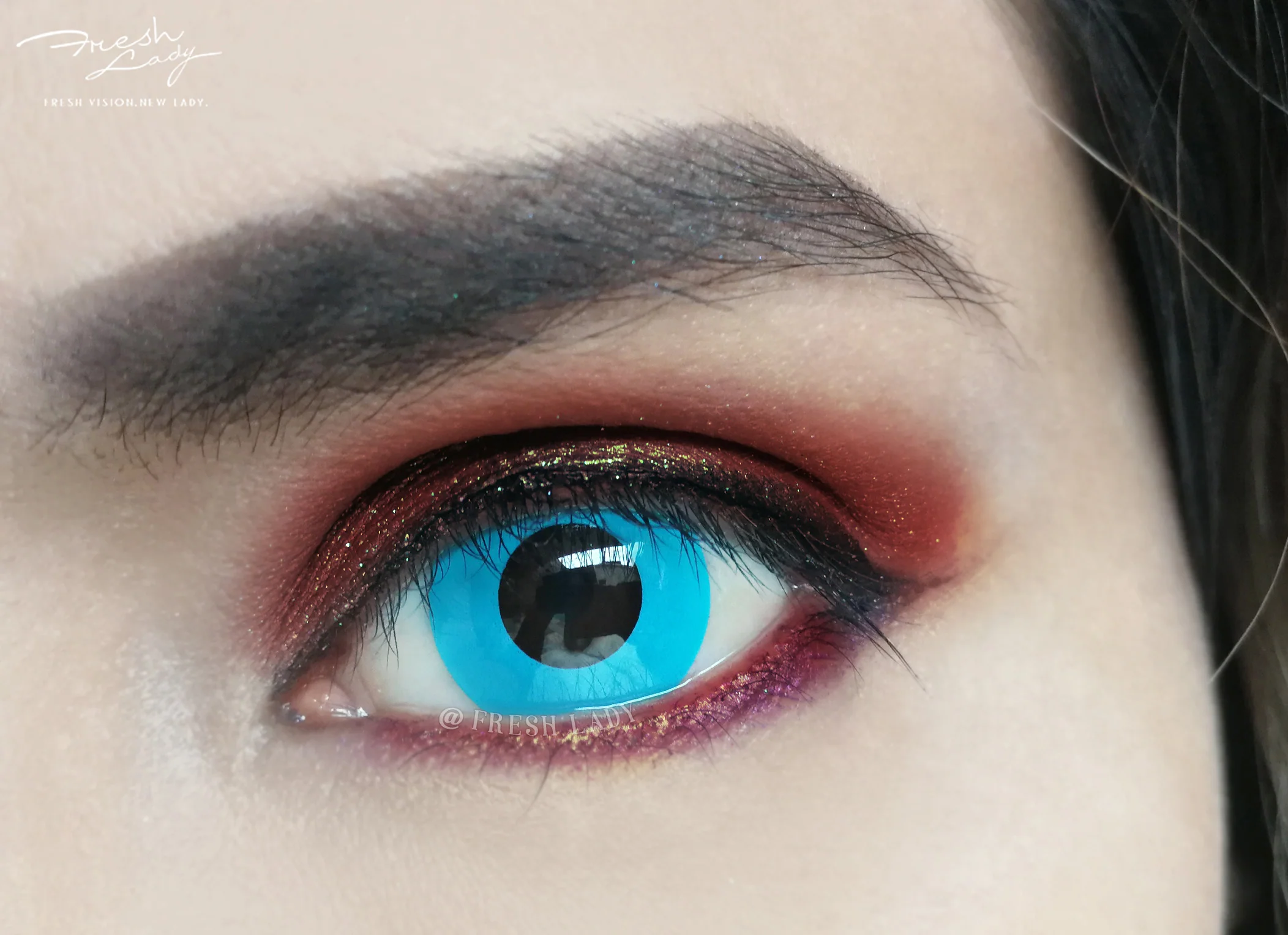 Cambridge Blue Block Coloured Contact Lenses - Image 8