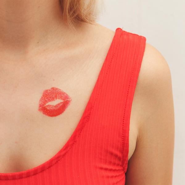 Glitter Gloss Kiss - Tattoonie - Image 2