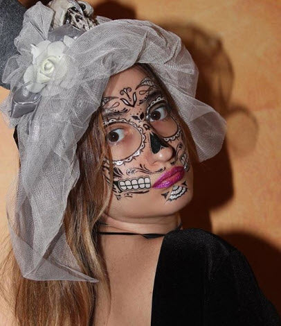 Glow In The Dark Face Mask Tattoo - Image 7