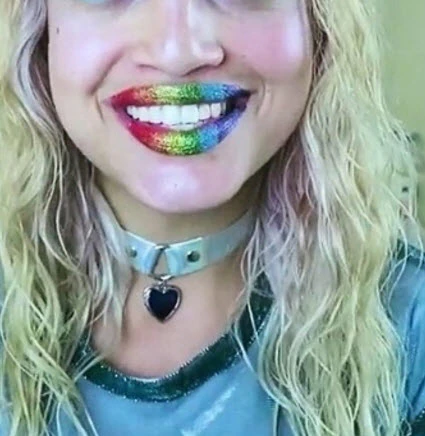 Rainbow Glitteratti Violent Lips - Image 4