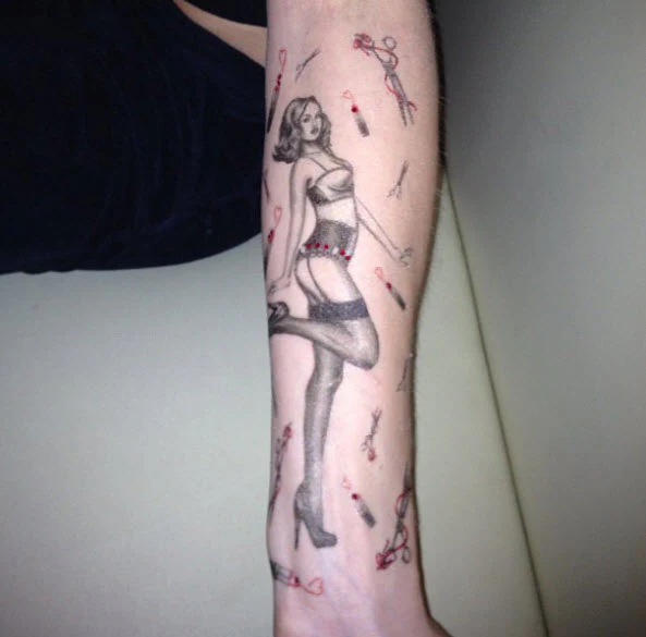 Totally Retro - Garter Pinup - Skyn Demure Tattoos - Image 2